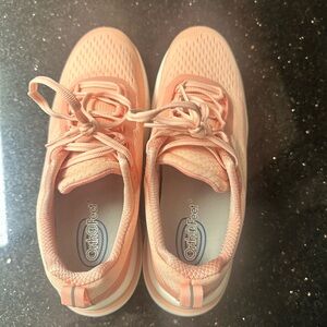 Orthofeet Women's Athletic Shoes - Peach